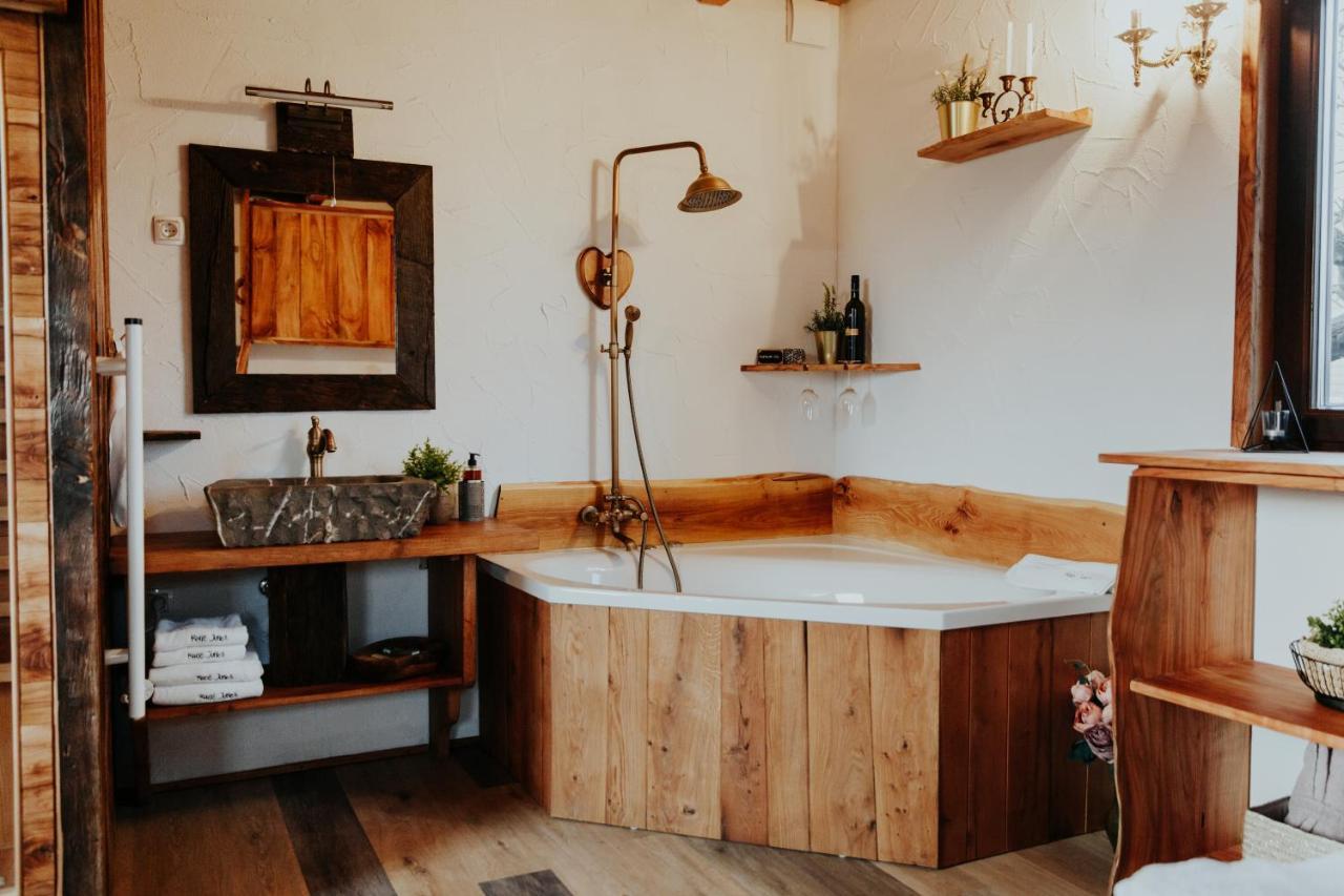 Treehouse Drevesna Hiska Strkovo Gnezdo Ranc Jures Hotel Лютомер Екстериор снимка