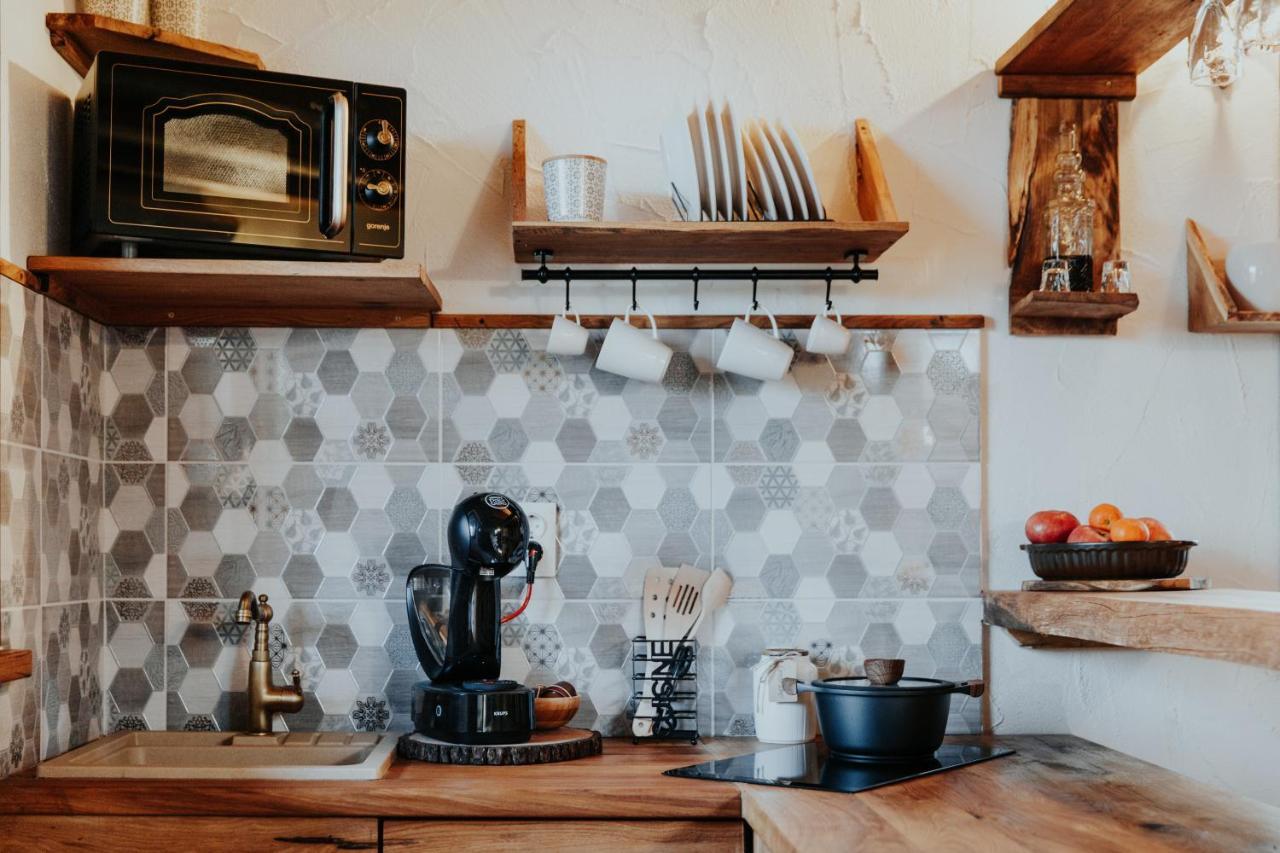 Treehouse Drevesna Hiska Strkovo Gnezdo Ranc Jures Hotel Лютомер Екстериор снимка