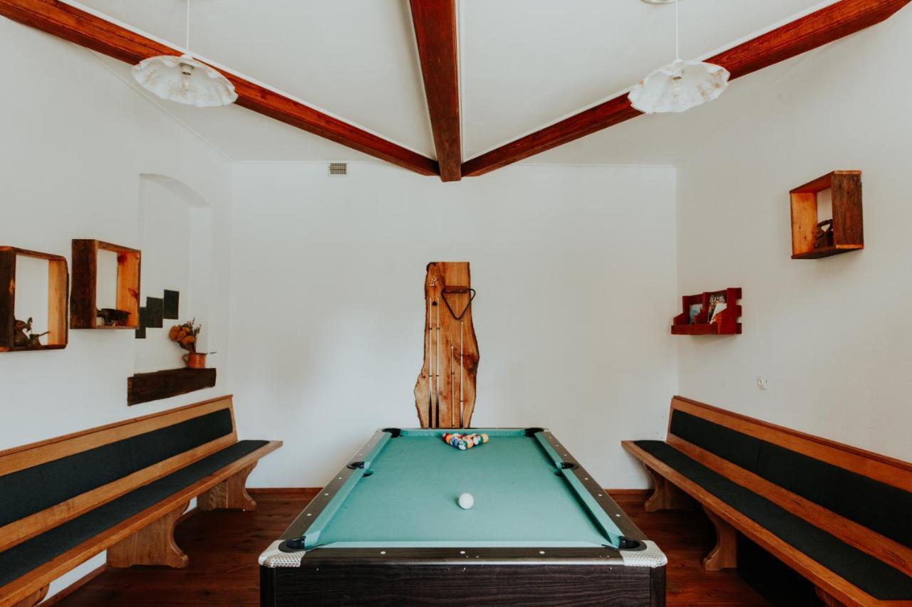 Treehouse Drevesna Hiska Strkovo Gnezdo Ranc Jures Hotel Лютомер Екстериор снимка